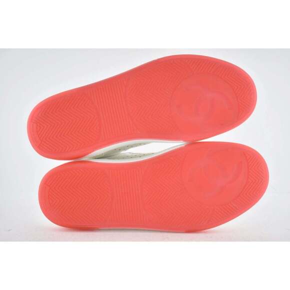 Chanel 22P White Leather Red CC Logo Flat Lace Up Tie Runner Trainer Sneaker 38 - Picture 12 of 12